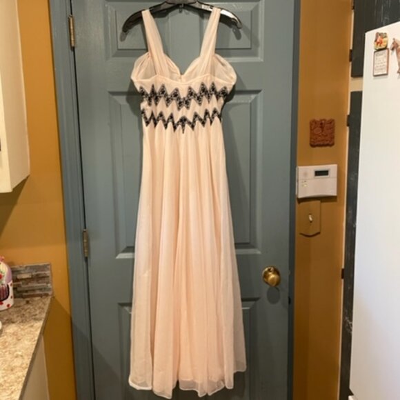 Schiaparelli very rare gown, circa 30s-40s, pink w/black lace, 36 exc. condition - Picture 2 of 5